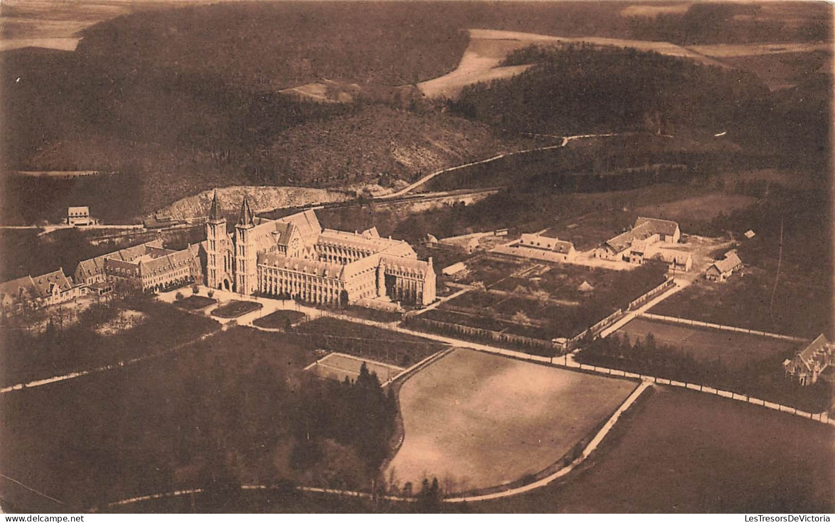 BELGIQUE - Anhée - Maredsous - L'abbaye Vue Prise En Avion - Carte Postale Ancienne - Anhee