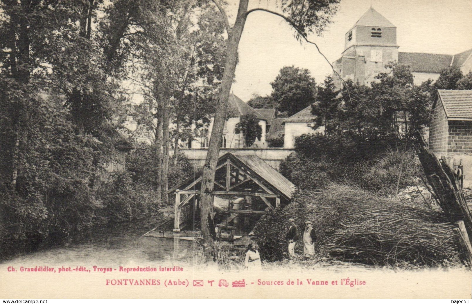 Fontvannes - Sources De La Vanne Et L'église - Autres & Non Classés