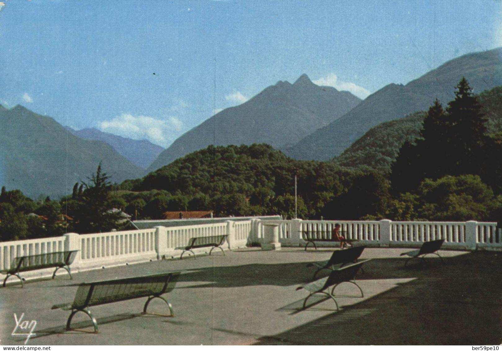 65 ARGELES-GAZOST LA GRANDE TERRASSE ET LE PIC DU VISCOS - Argeles Gazost