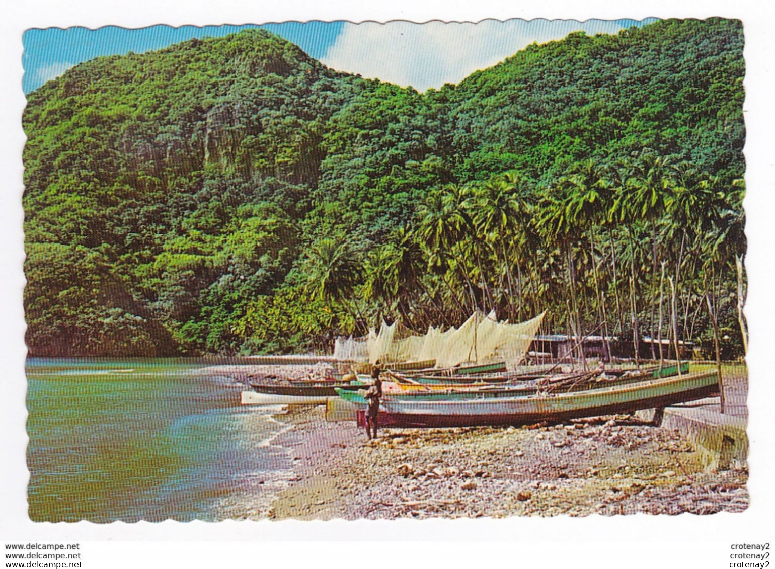 Antilles THE SUNNY CARIBBEAN Tropical Fisching Nets And Boats En 1971 Bateaux De Pêche Filets VOIR DOS - Autres & Non Classés