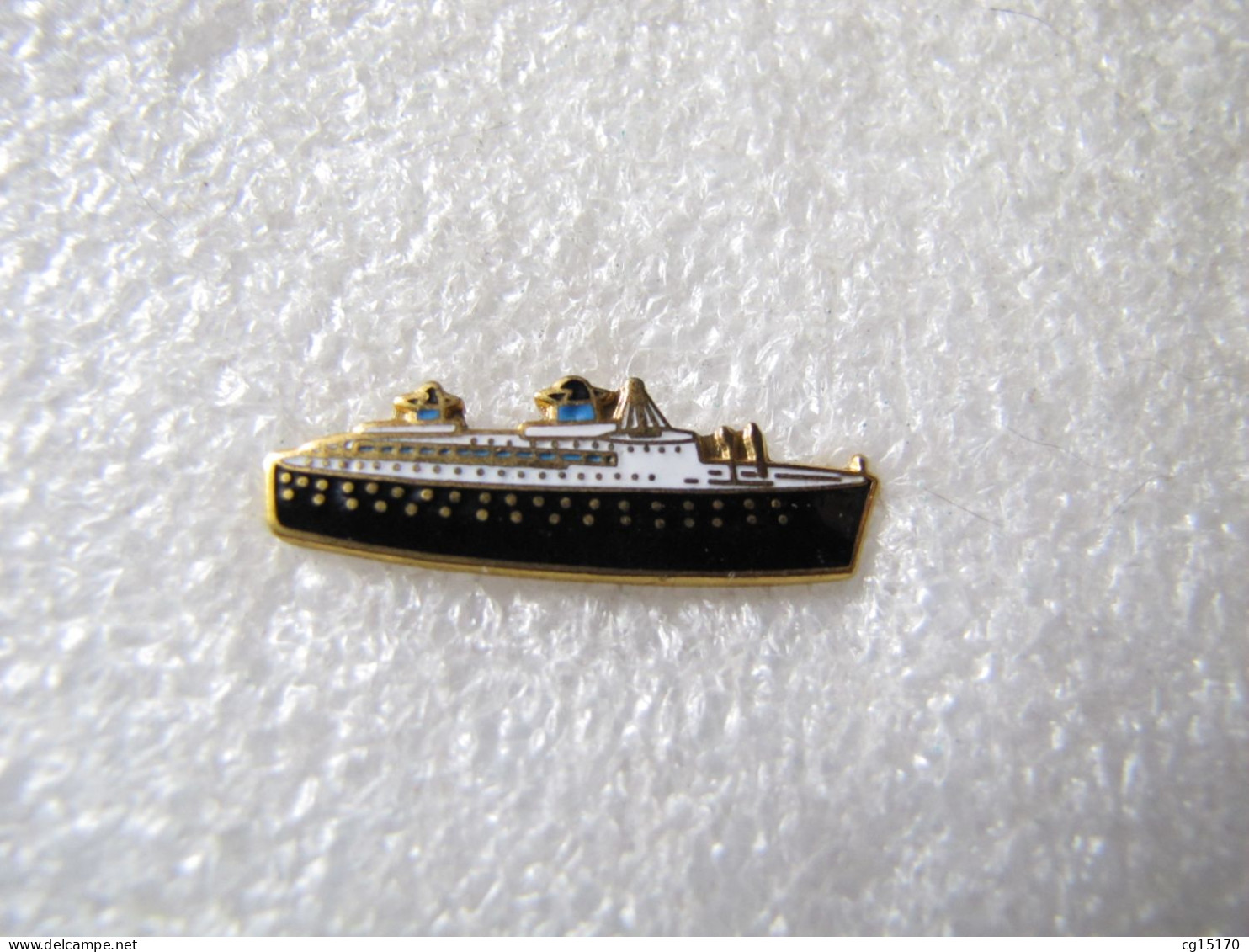 PIN'S    BATEAU  PAQUEBOT      Email Grand Feu - Bateaux