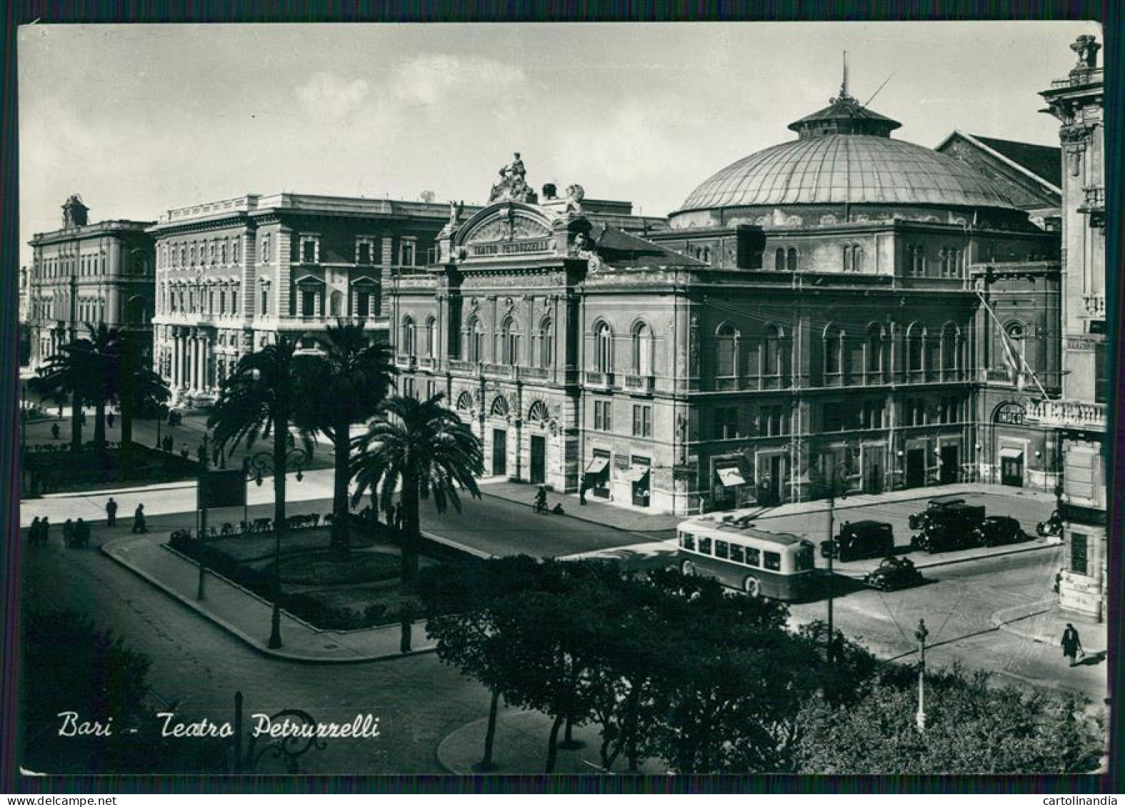 Bari Città Teatro Petruzzelli Filovia Auto Foto FG Cartolina MZ5092 - Bari