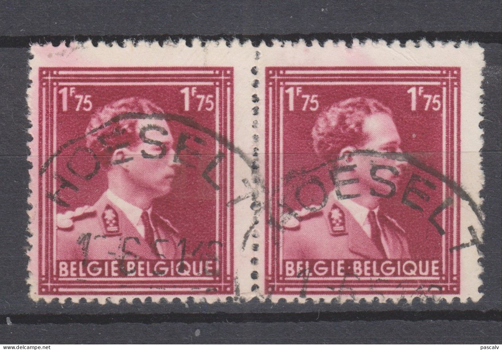 COB 832 En Paire Oblitération Centrale HOESELT - 1936-1957 Offener Kragen