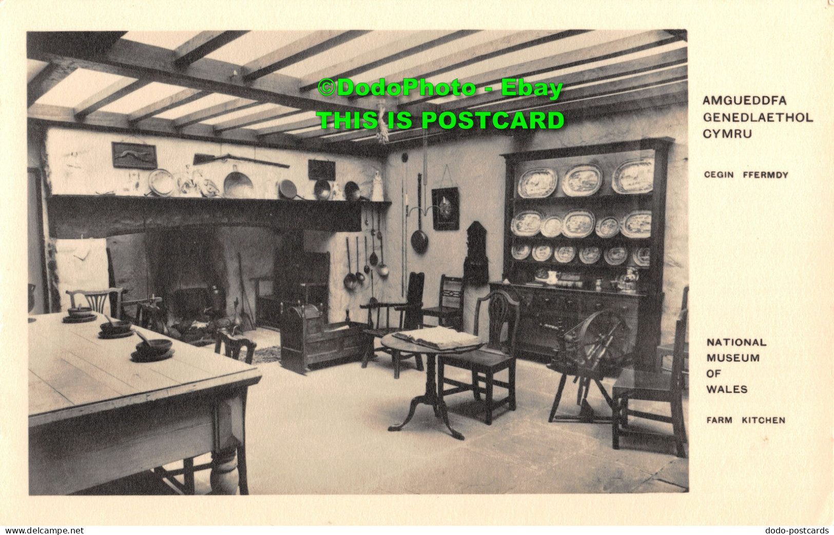 R377141 National Museum Of Wales. Farm Kitchen. Postcard - Welt