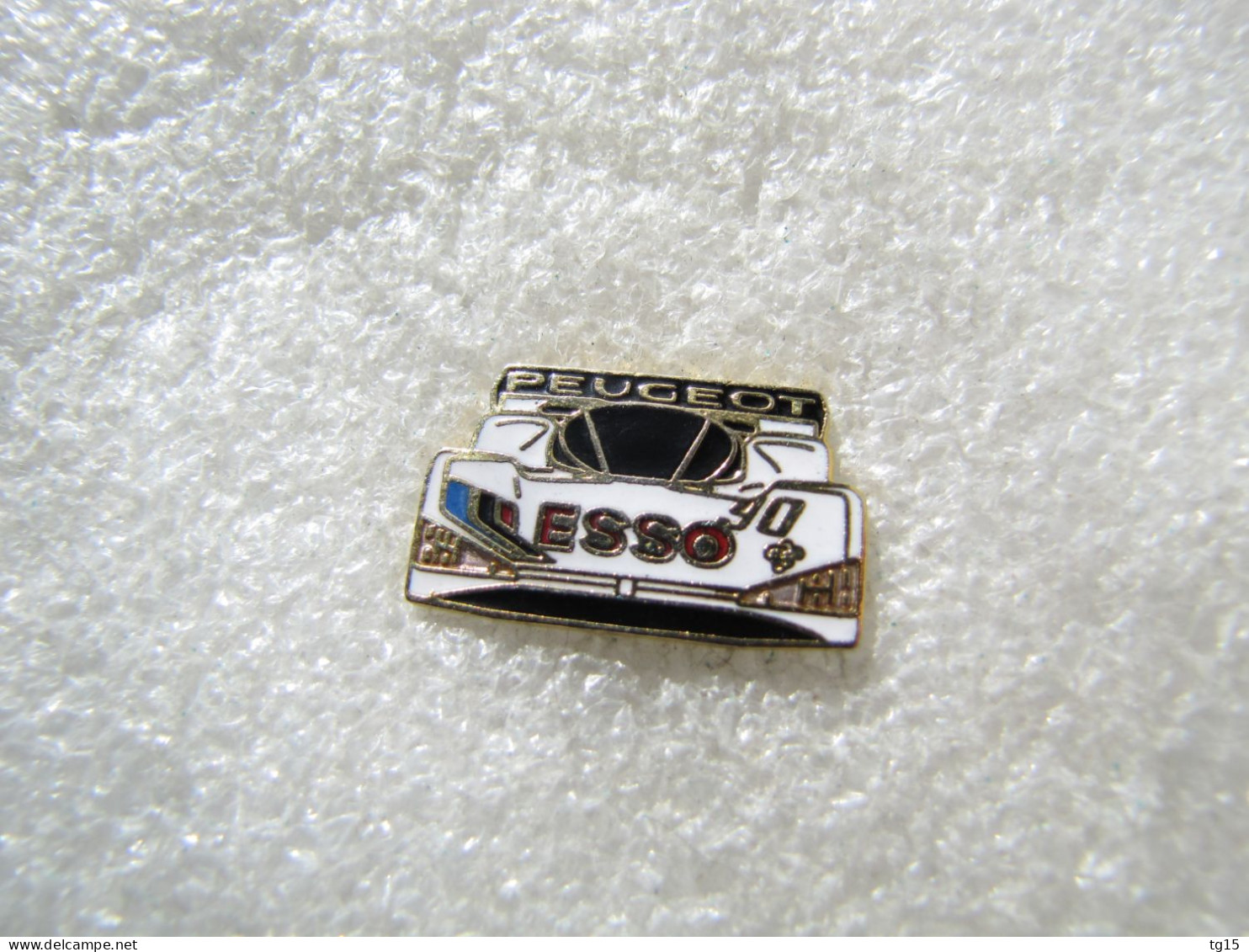 PIN'S   PEUGEOT   905  ESSO  Email Grand Feu  DÉMONS Et MERVEILLES - Peugeot