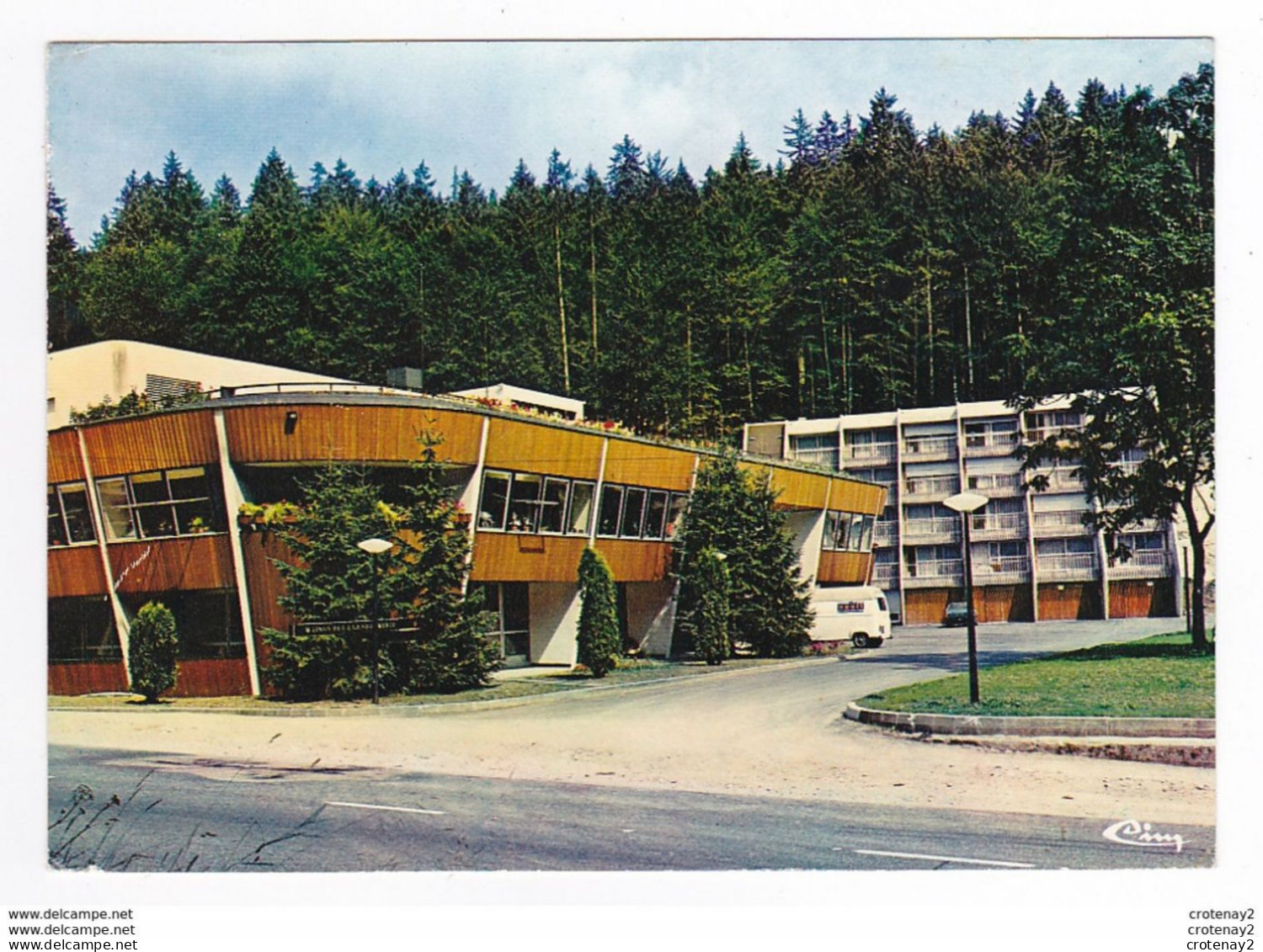 25 JOUGNE Vers Pontarlier Le Chalet De La GENDARMERIE Estafette Renault Avec PUB VOIR Flamme Des Hôpitaux Neufs En 1984 - Pontarlier