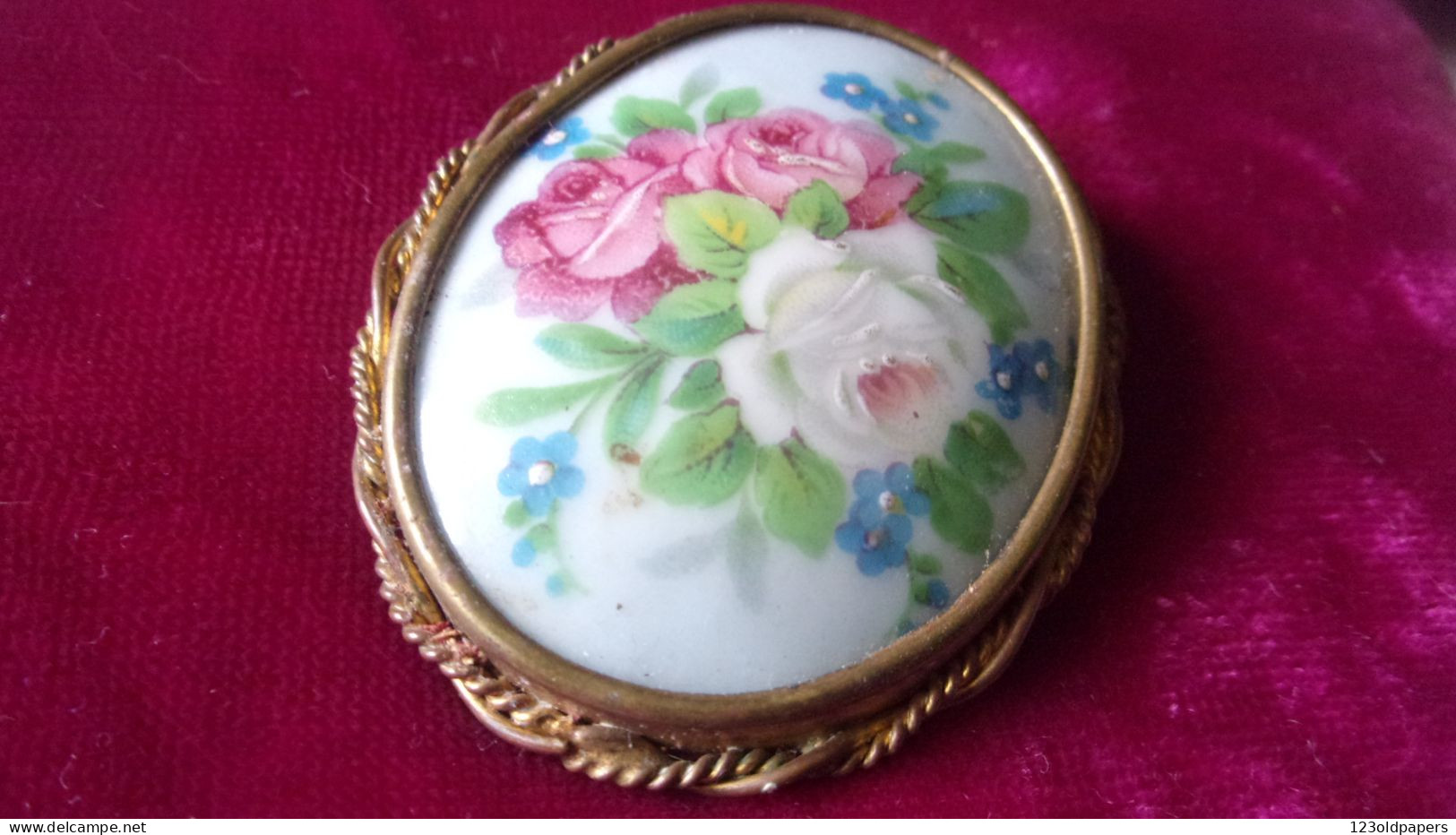 VINTAGE BROCHE ROSES EMAILLEES LIMOGES PORCELAINE 6 CM ENAMELED PORCELAIN BROOCH PORCELAIN - Broches