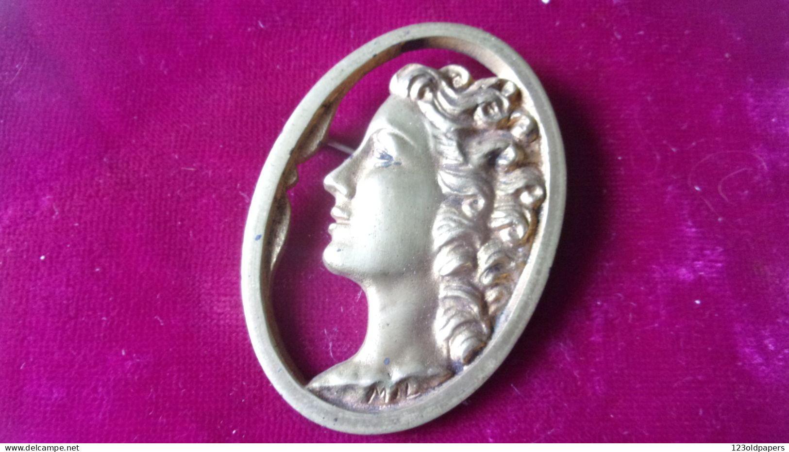 ART DECO  BROCHE FEMME CHEVELURE SIGNEE ML - Autres & Non Classés