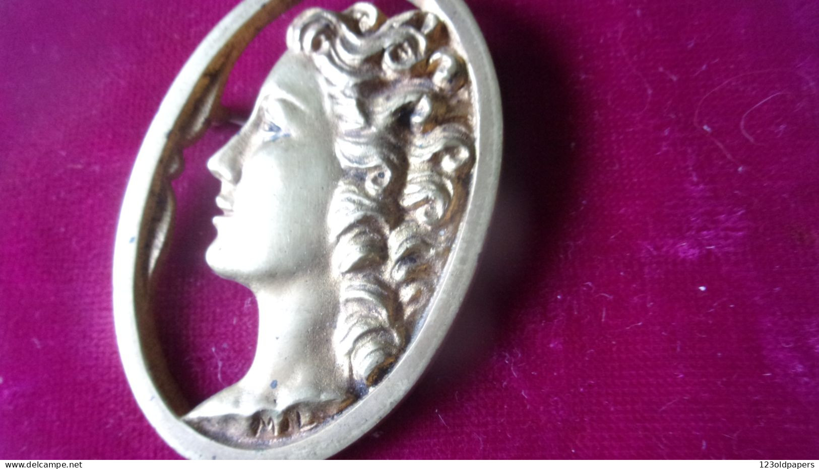 ART DECO  BROCHE FEMME CHEVELURE SIGNEE ML - Autres & Non Classés