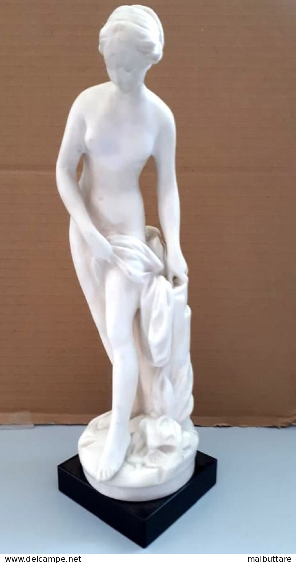 Statua Di Donna In Polvere Di Marmo. Altezza Cm. 30 Vintage In Buone Condizioni - Stein & Marmor