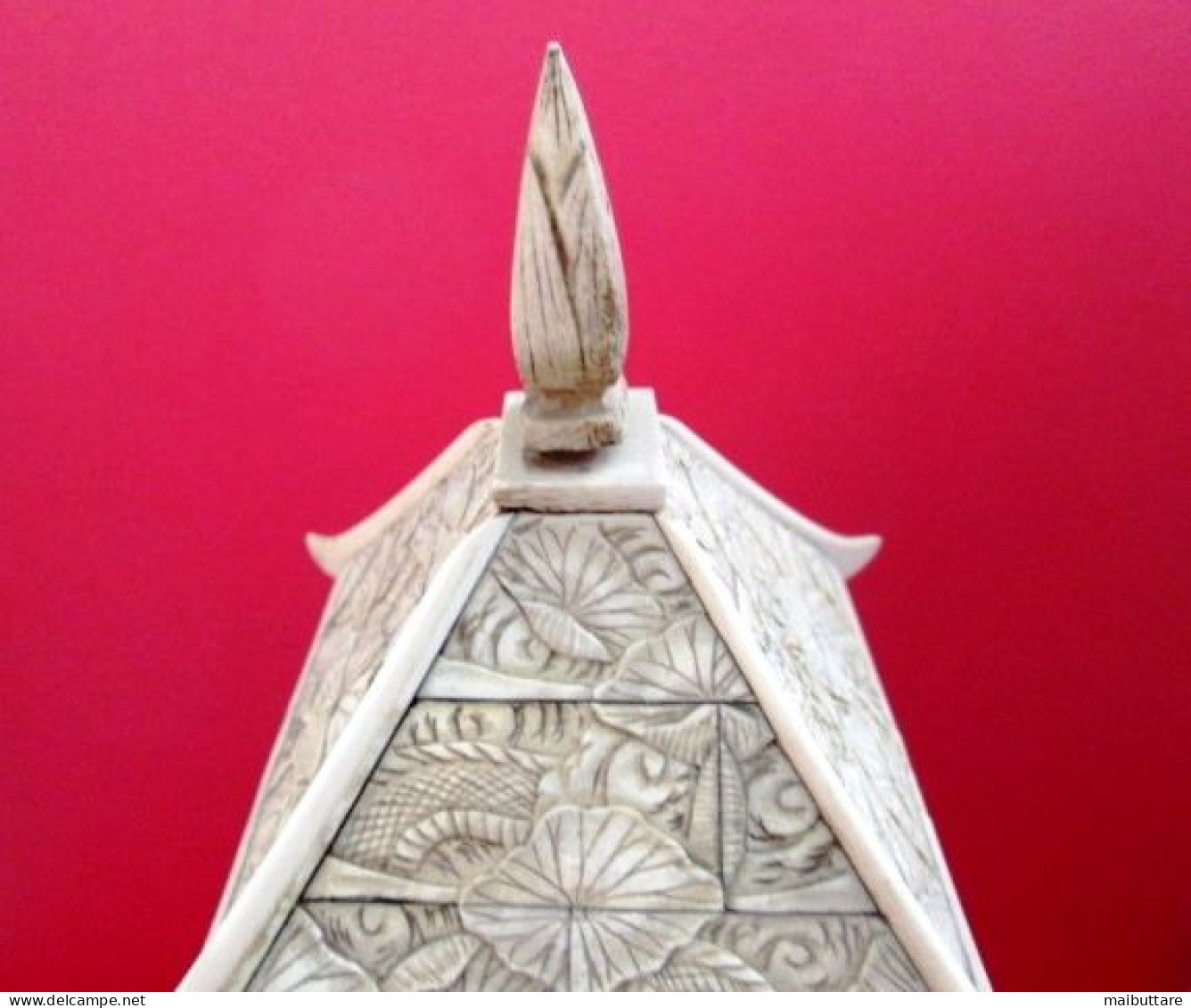 Antica Pagoda Realizzata In Materiale Prezioso Dimensioni H. Cm. 33 Base 13 X 10.5 - Altri & Non Classificati