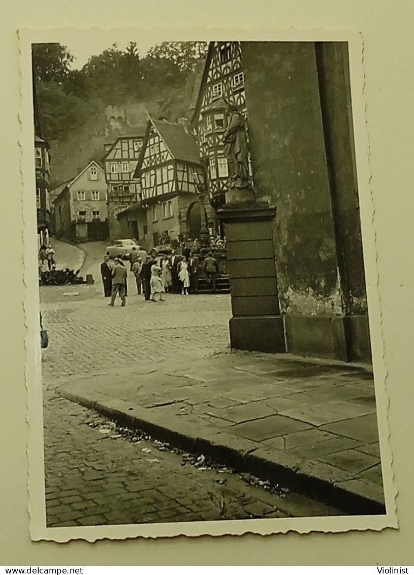 Germany-People On The Square Near The Fountain-Miltenberg - Luoghi