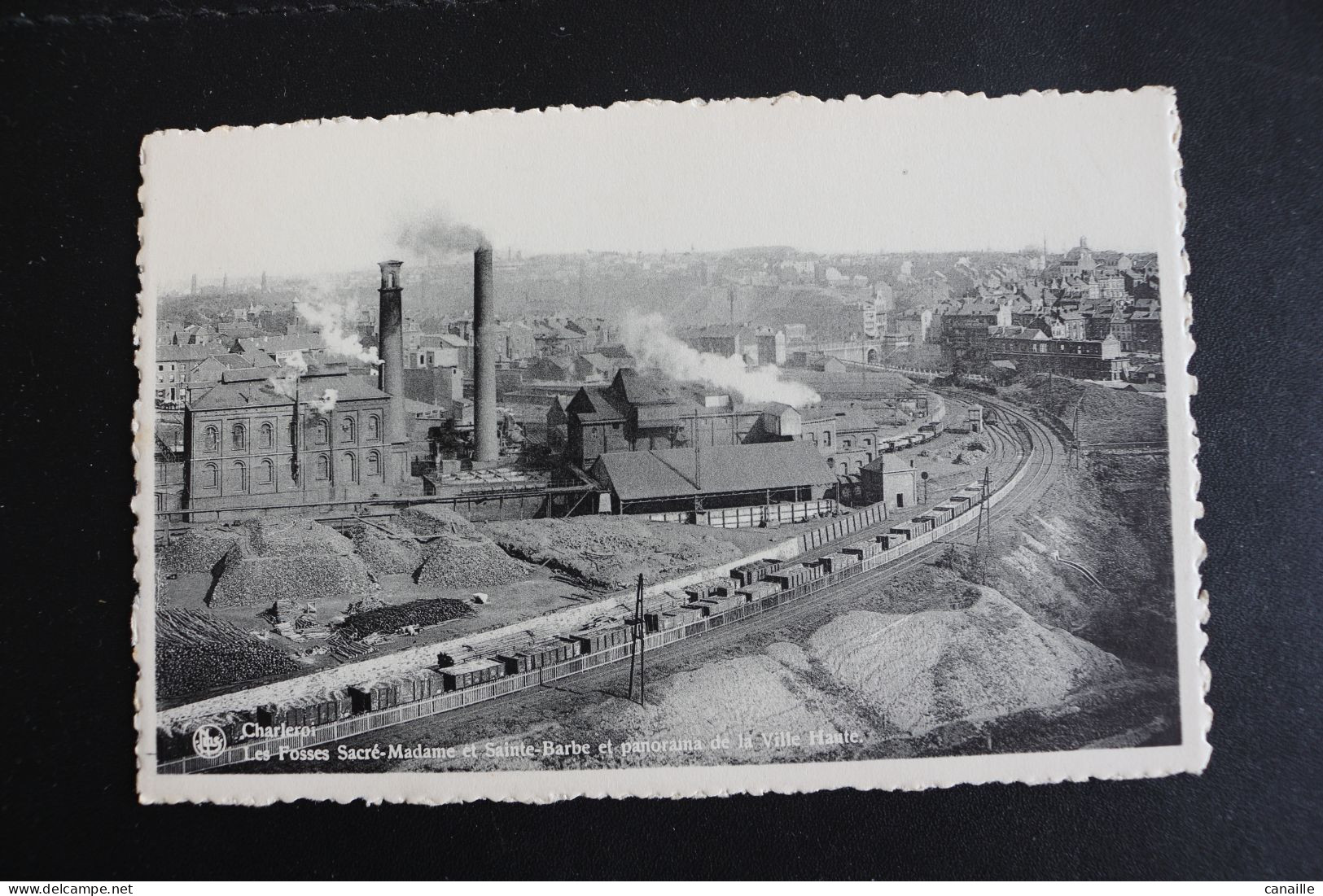 S-C-48 / Hainaut - Charleroi: Les Fosses Sacré Madame Et Sainte Barbe Et Panorama De La Ville Haute - Charleroi