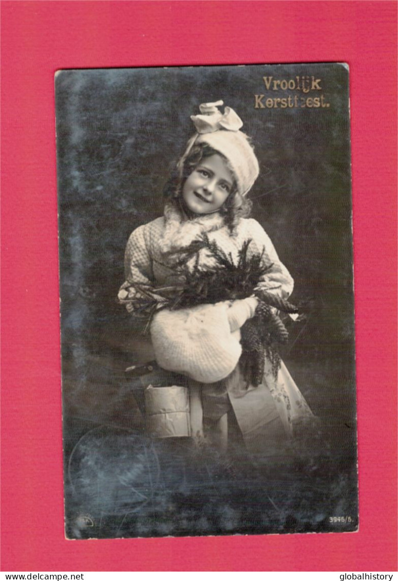 XB1252  JEUNE FILLE, ENFANT, GIRL FAMOUS MODEL GRETE REINWALD WITH MUFF XMAS SCENE - Portraits