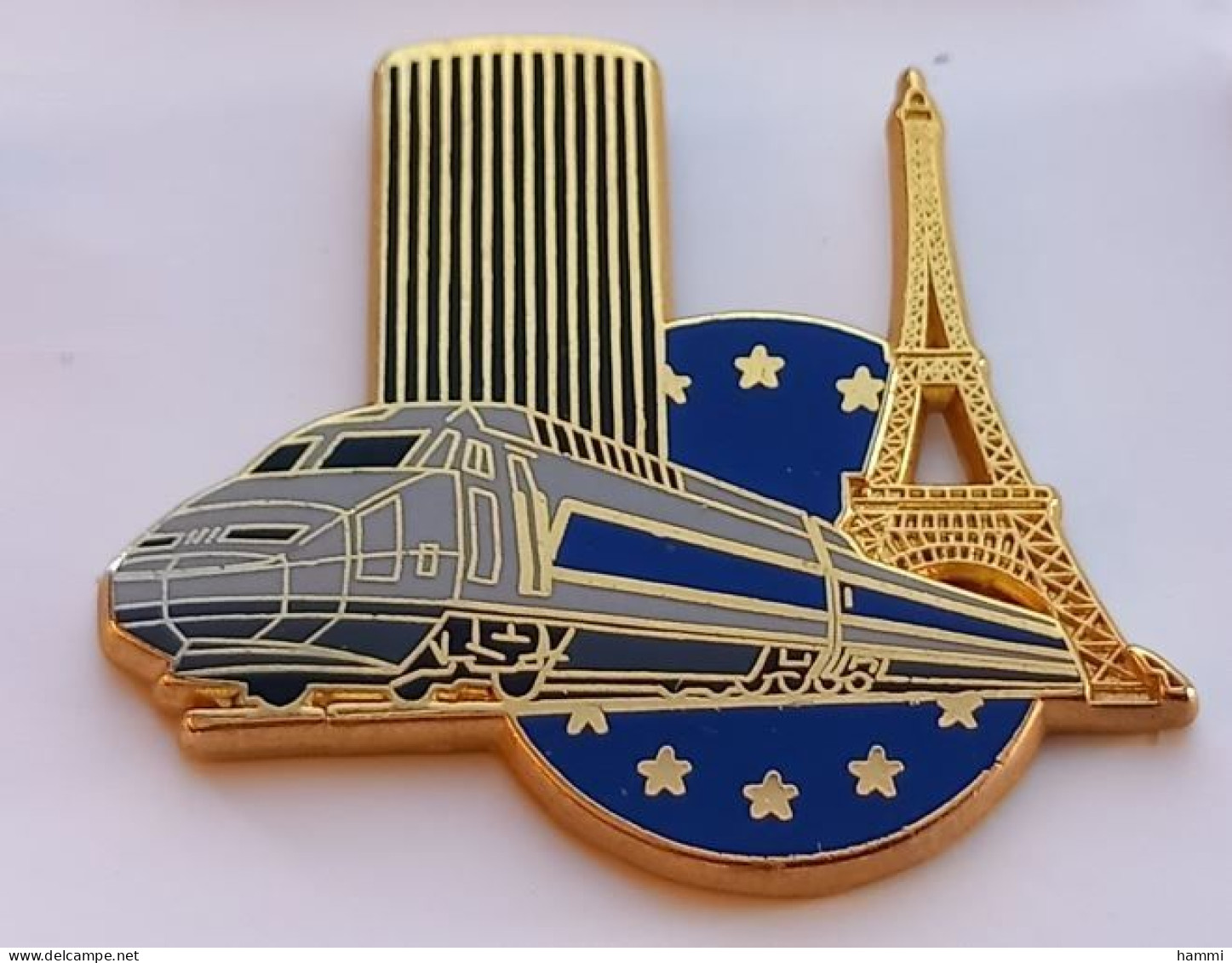 Q197 Gros Pin's SNCF TGV Train Gris Tour Eiffel Tour Montparnasse Ballard Achat Immédiat - TGV