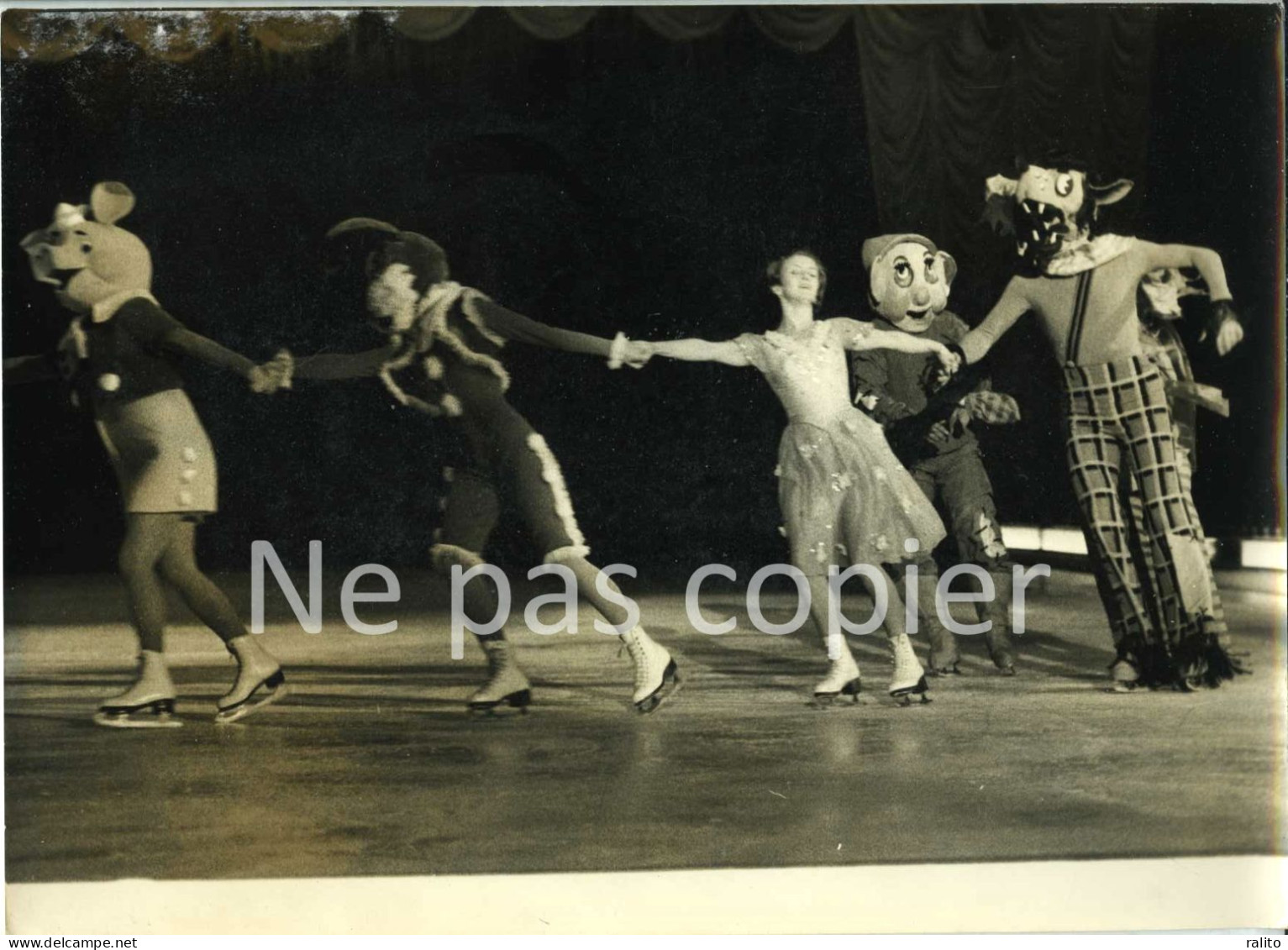 BALLETS SOVIETIQUES SUR GLACE 1977 Patinage - Altri & Non Classificati