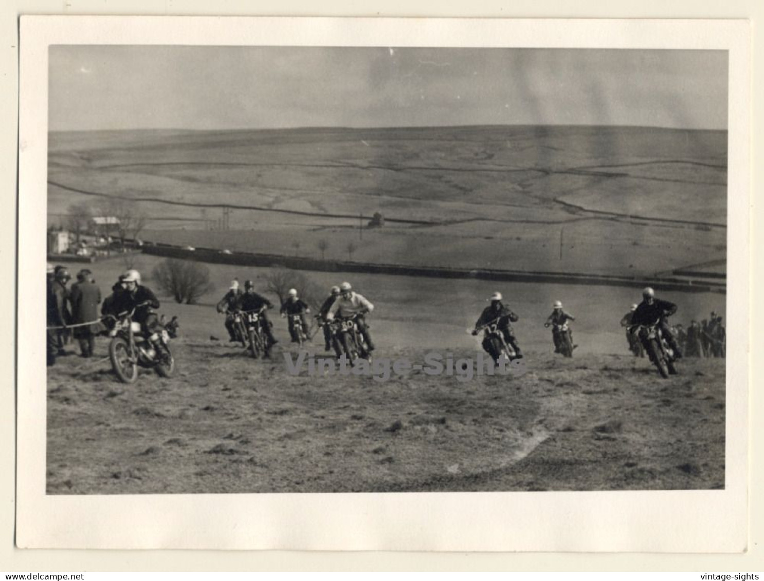 British Motocross Race - Large Group Uphill / Scramble *23 (Vintage Photo UK ~1950s) - Automobili
