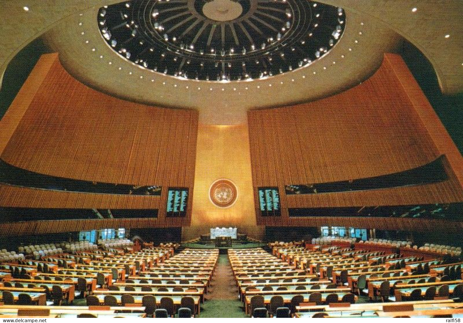 1 AK USA / New York * United Nations Building In New York City - The General Assembly Hall * - Other Monuments & Buildings