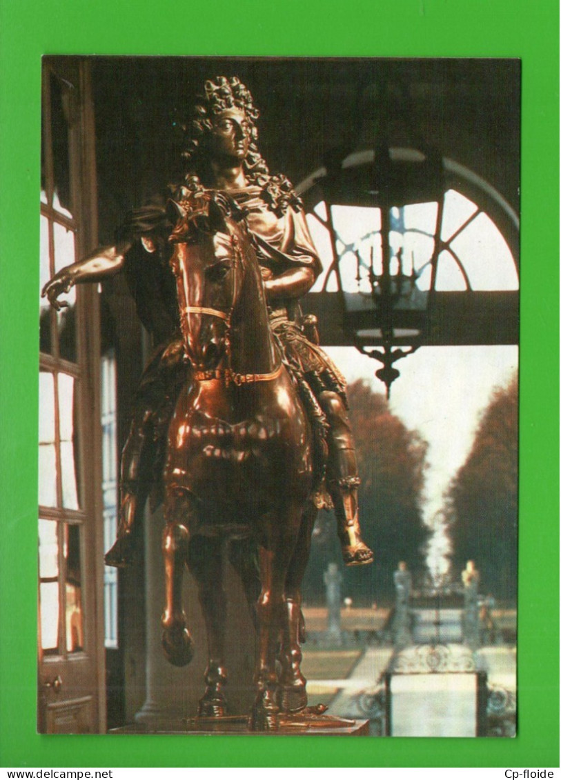 77 - VAUX-LE-VICOMTE . LE CHÂTEAU . " STATUE ÉQUESTRE DE LOUIS XIV " . BRONZE DE GIRARDON - Réf. N°38872 - - Vaux Le Vicomte