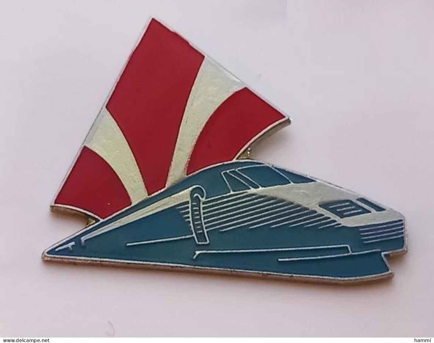 Q302 Pin's SNCF TGV Train Bleu Drapeau Rouge Et Blanc ?  Achat Immédiat - TGV