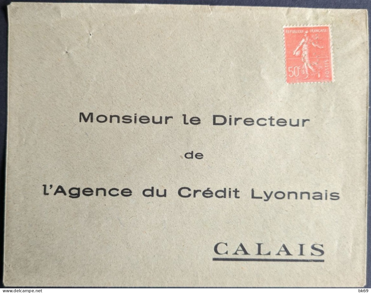 Perforés Crédit Lyonnais 3 enveloppes, dont Variété : perforation très décalé, Semeuse & Paix