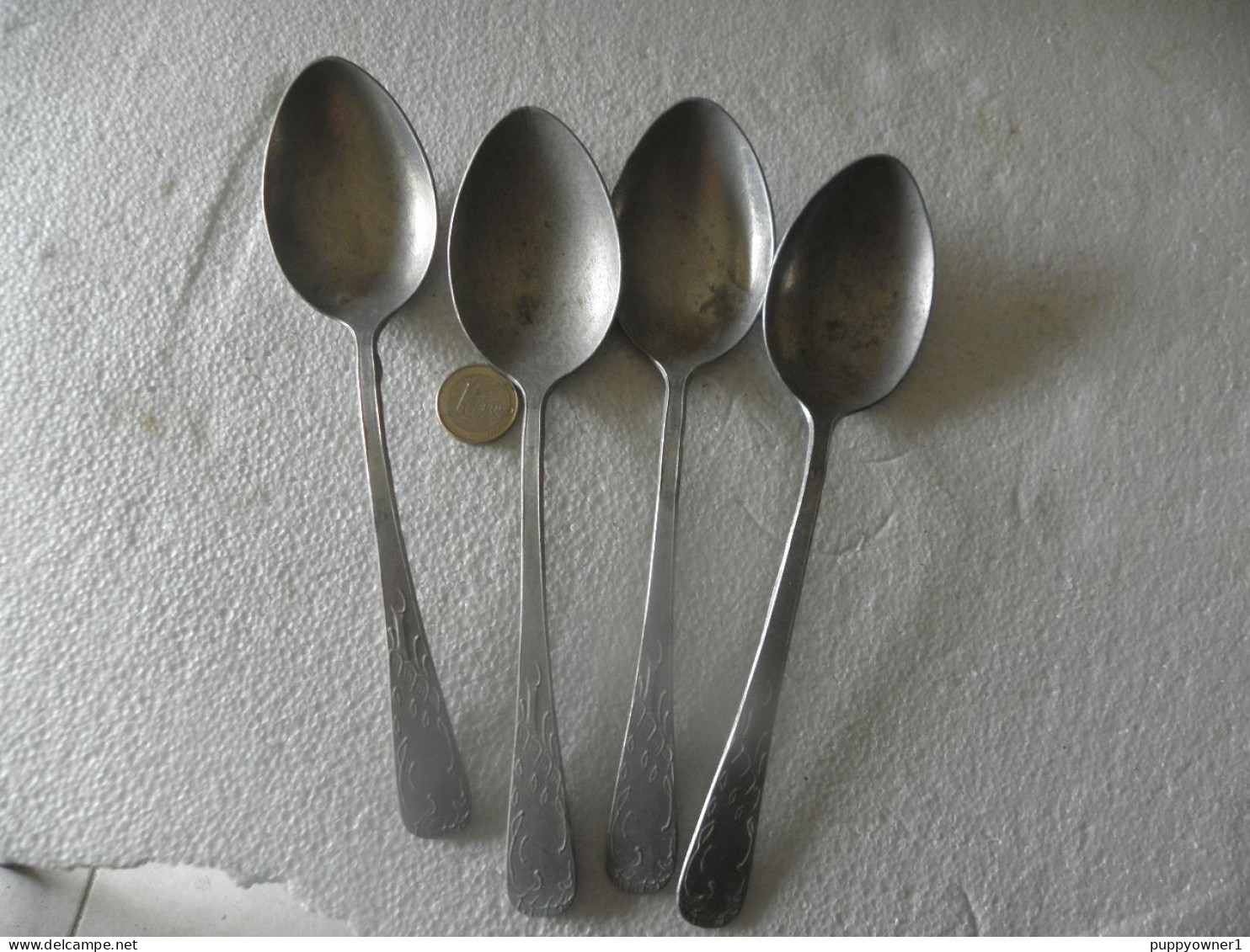 4 Cuillères A Soupe En Aluminium Xix Eme - Löffel