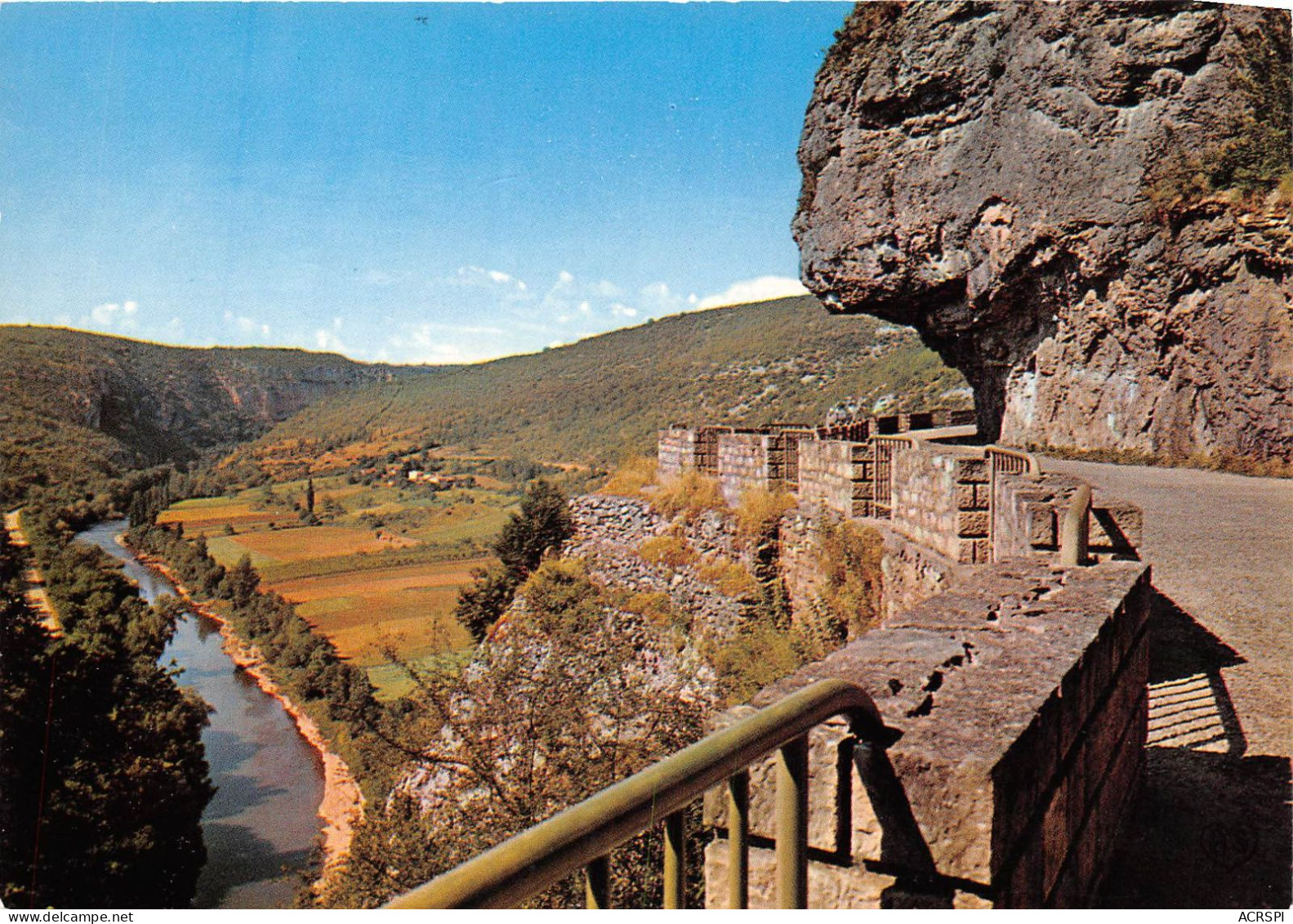 Environs De ST ANTONIN NOBLE VAL La Route Touristique Surplombant La Vallee De L Aveyron 1(scan Recto-verso) MA936 - Saint Antonin Noble Val