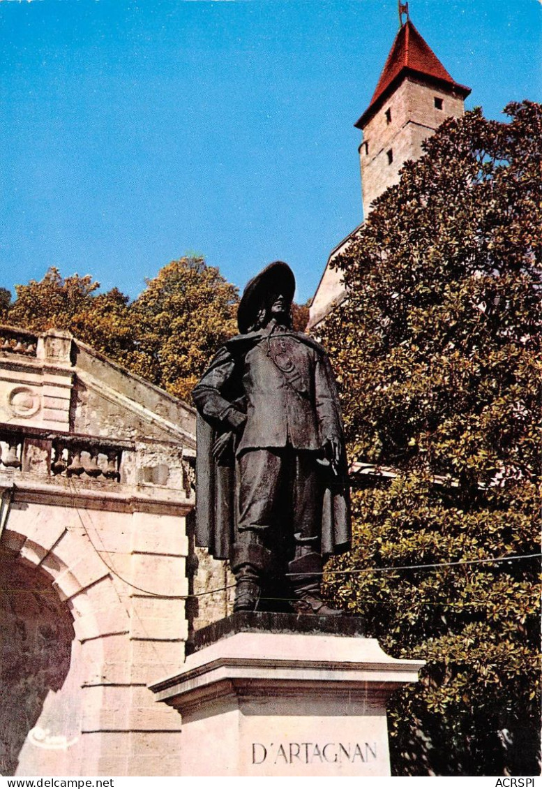AUCH La Statue D Artagnan 16(scan Recto-verso) MA976 - Auch