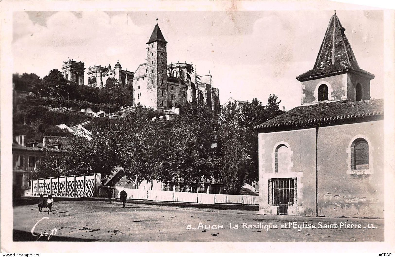 AUCH La Basilique Et L Eglise Saint Pierre 30(scan Recto-verso) MA976 - Auch
