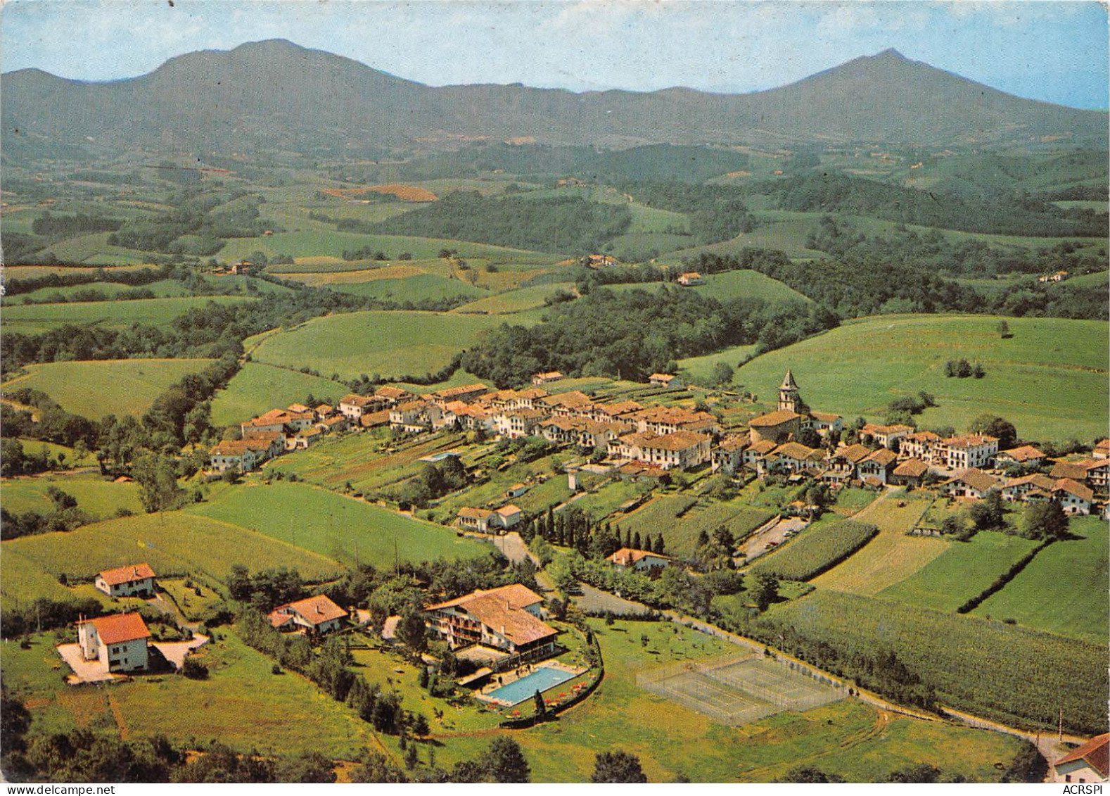 AINHOA Vuepanoramique Aerienne Sur Le Village Basque Ainhoa 28(scan Recto-verso) MA973 - Ainhoa