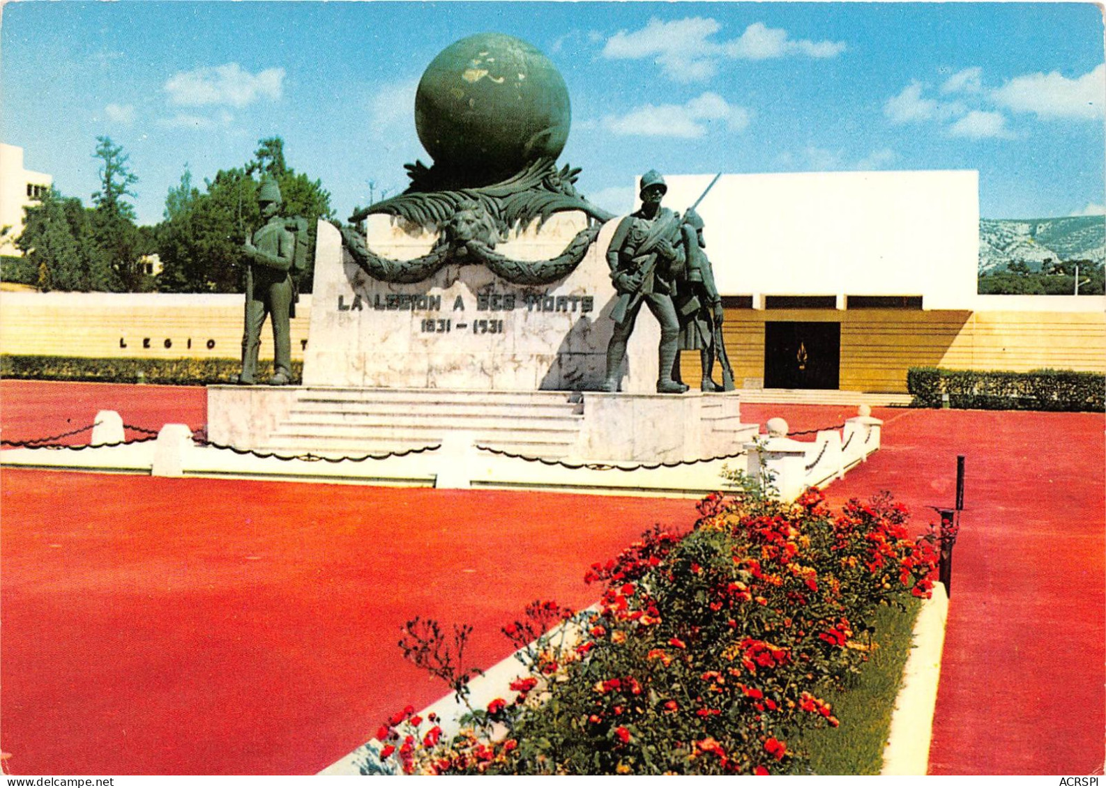 AUBAGNE Le Monument Aux Morts De La Legion Etrangere Et La Facade Du Musee 13(scan Recto-verso) MA992 - Aubagne