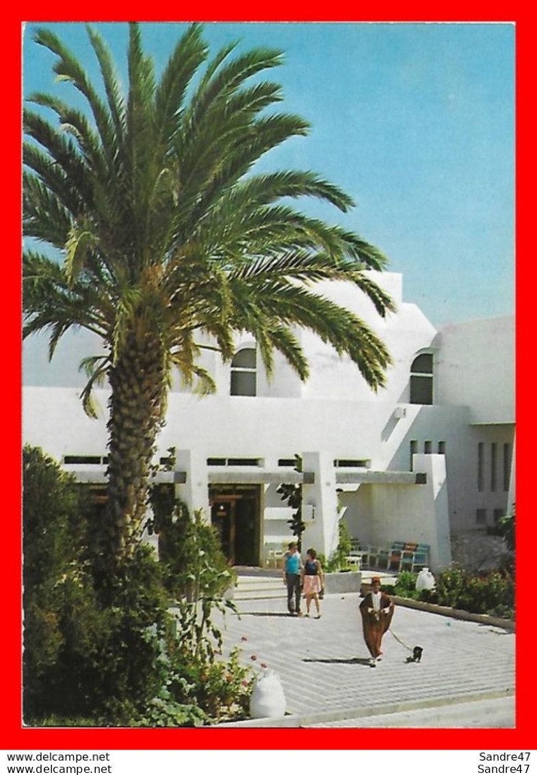 CPSM/gf  SOUSSE (Tunisie)   Hôtel SALEM, Entrée De L'hôtel, Animé...H303 - Tunesien