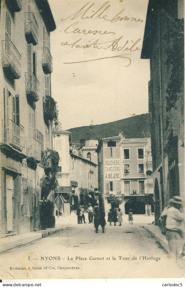 Nyons La Place Carnot Et La Tour De L'Horloge  Cpa - Nyons