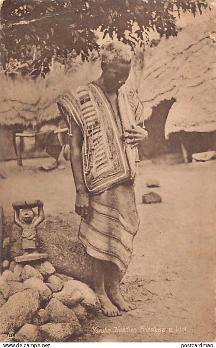 Nigeria - Yoruba Heathen Priestess And Idol - Publ. Raphael Tuck & Sons  - Nigeria