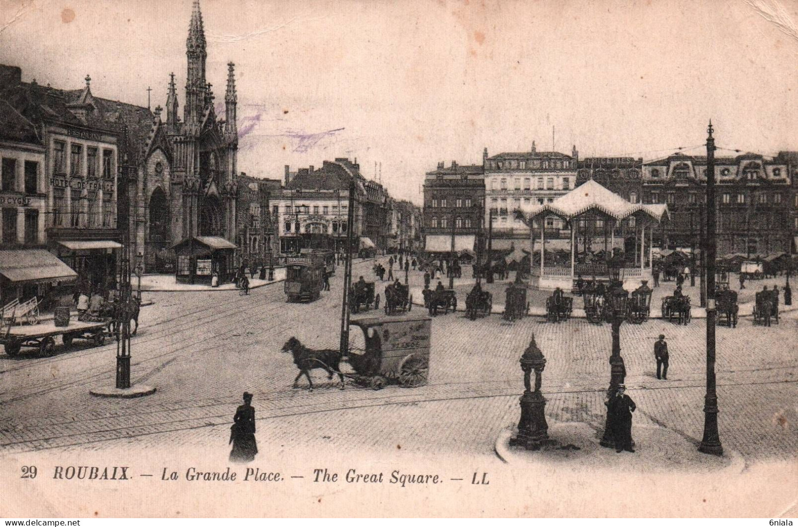 F 21529 ROUBAIX  La Grande Place  ( Charrette, Fiacres,  Gloriette )  (59 ) - Roubaix