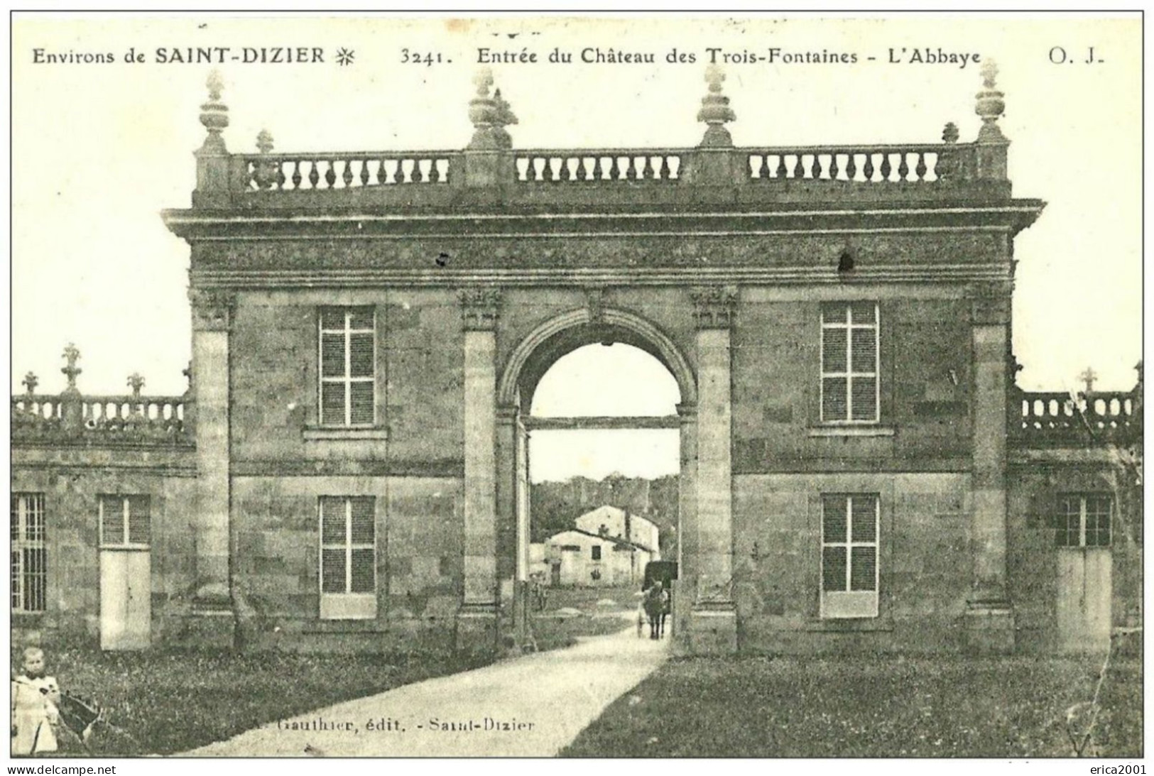 Pernes Les Fontaines. Entrée Du Chateau Des Trois Fontaines, L'abbaye. - Pernes Les Fontaines