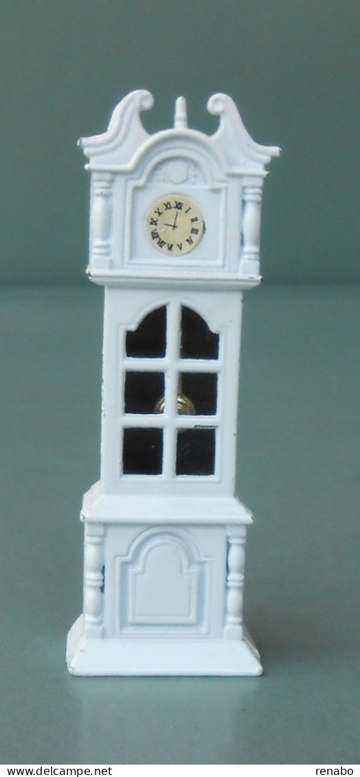 Grandfather Clock,white Colored. Made In Hong Kong. Temperamatite, Pencil-sharpener, Taille Crayon, Anspitzer. - Andere & Zonder Classificatie