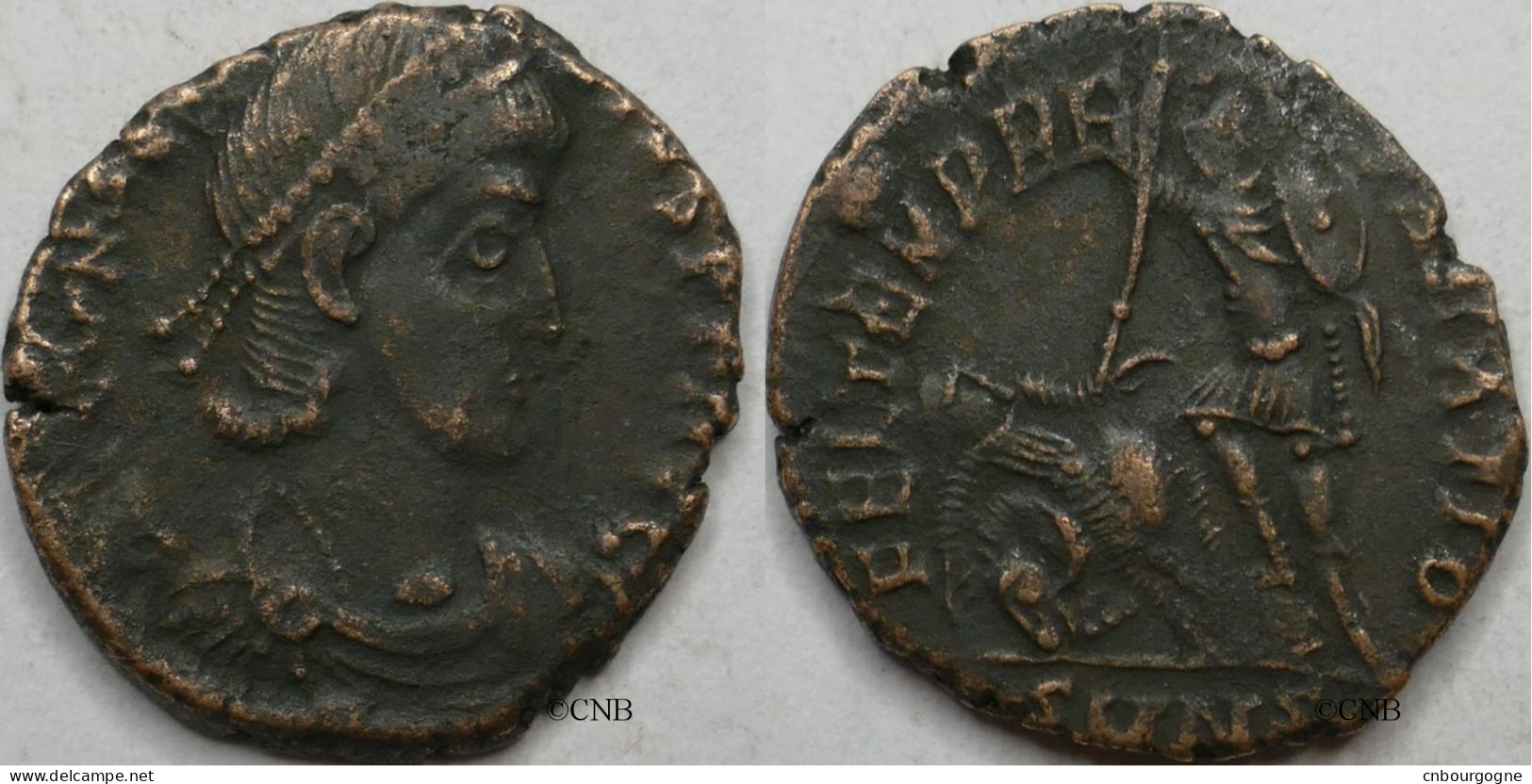 Empire Romain - Constance II - Maiorina AE3 - TTB - Rom0364 - The Christian Empire (307 AD Tot 363 AD)