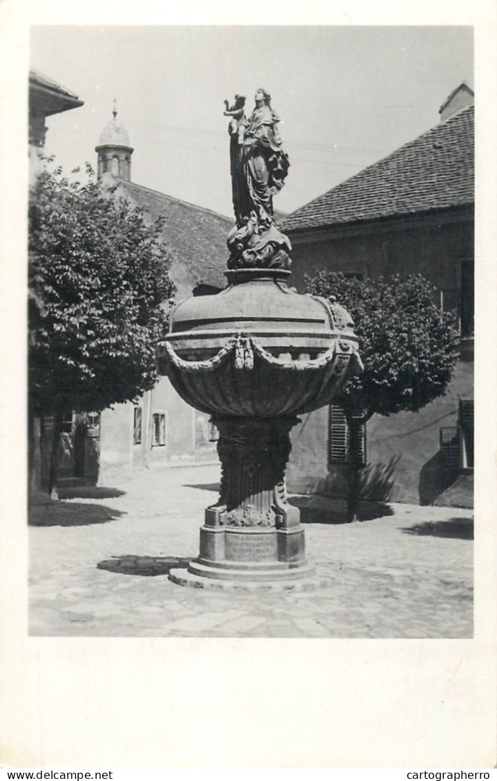 Postcard Hungary Sopron Marienbrunnen Auf Dem Ursulinenplatz - Hongrie