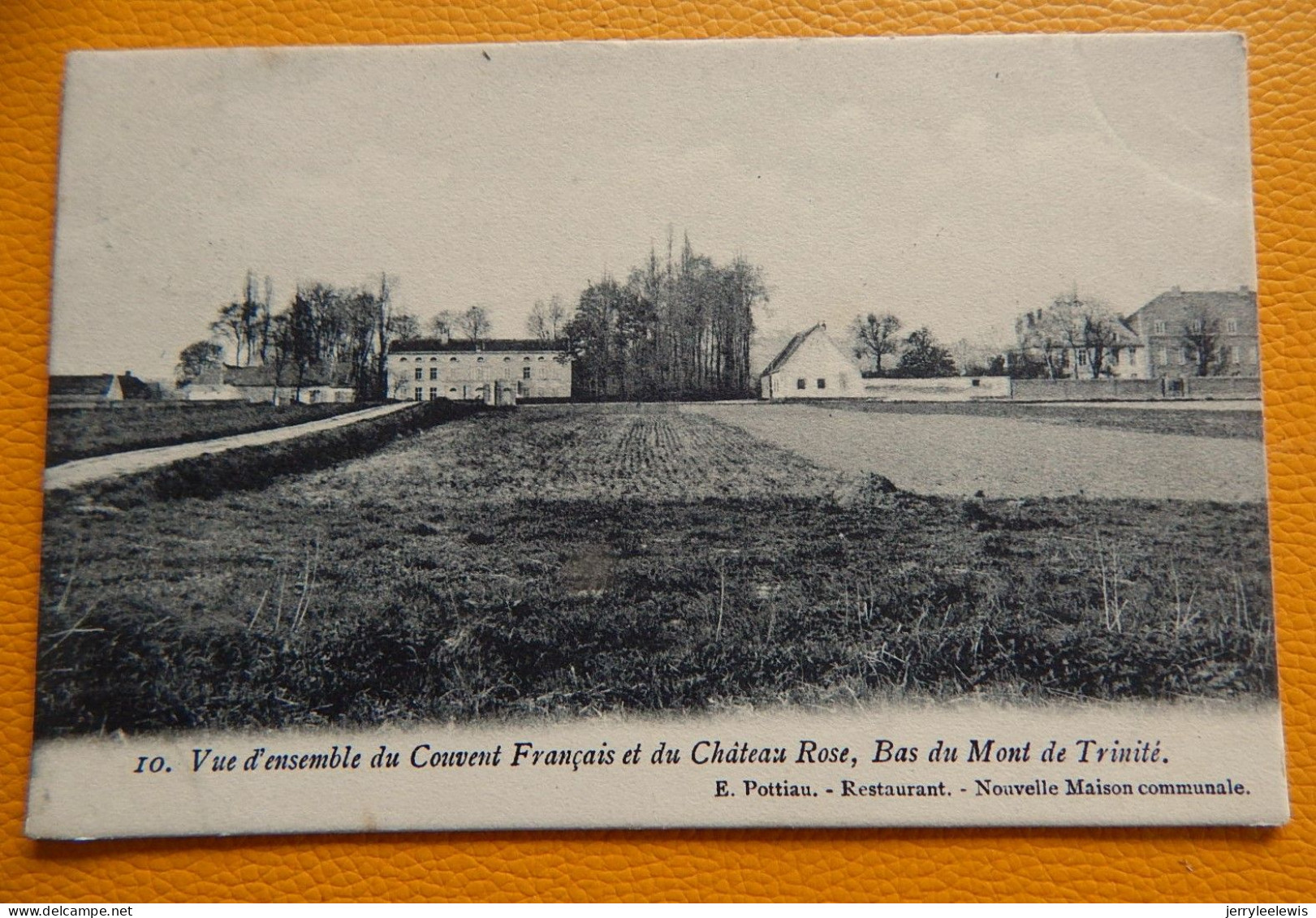 MONT De TRINITE  - TOURNAI  - Vue D'ensemble Du Couvent Et Du Château Rose, Bas Du Mont De Trinité  -  1905 - Tournai