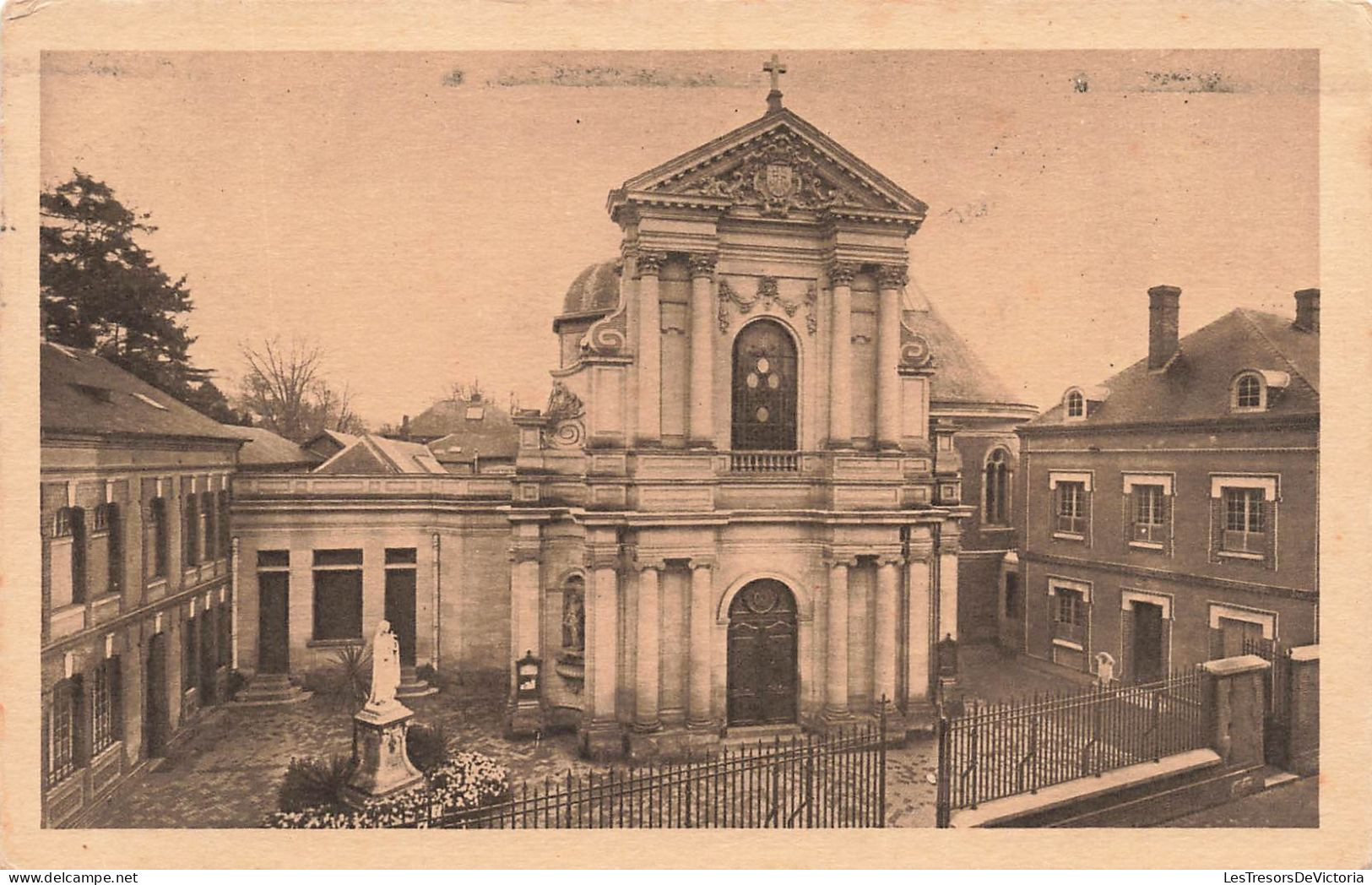 FRANCE - La Chapelle Des Carmélites De Lisieux - Vue Générale - Face à L'entrée - Carte Postale Ancienne - Lisieux