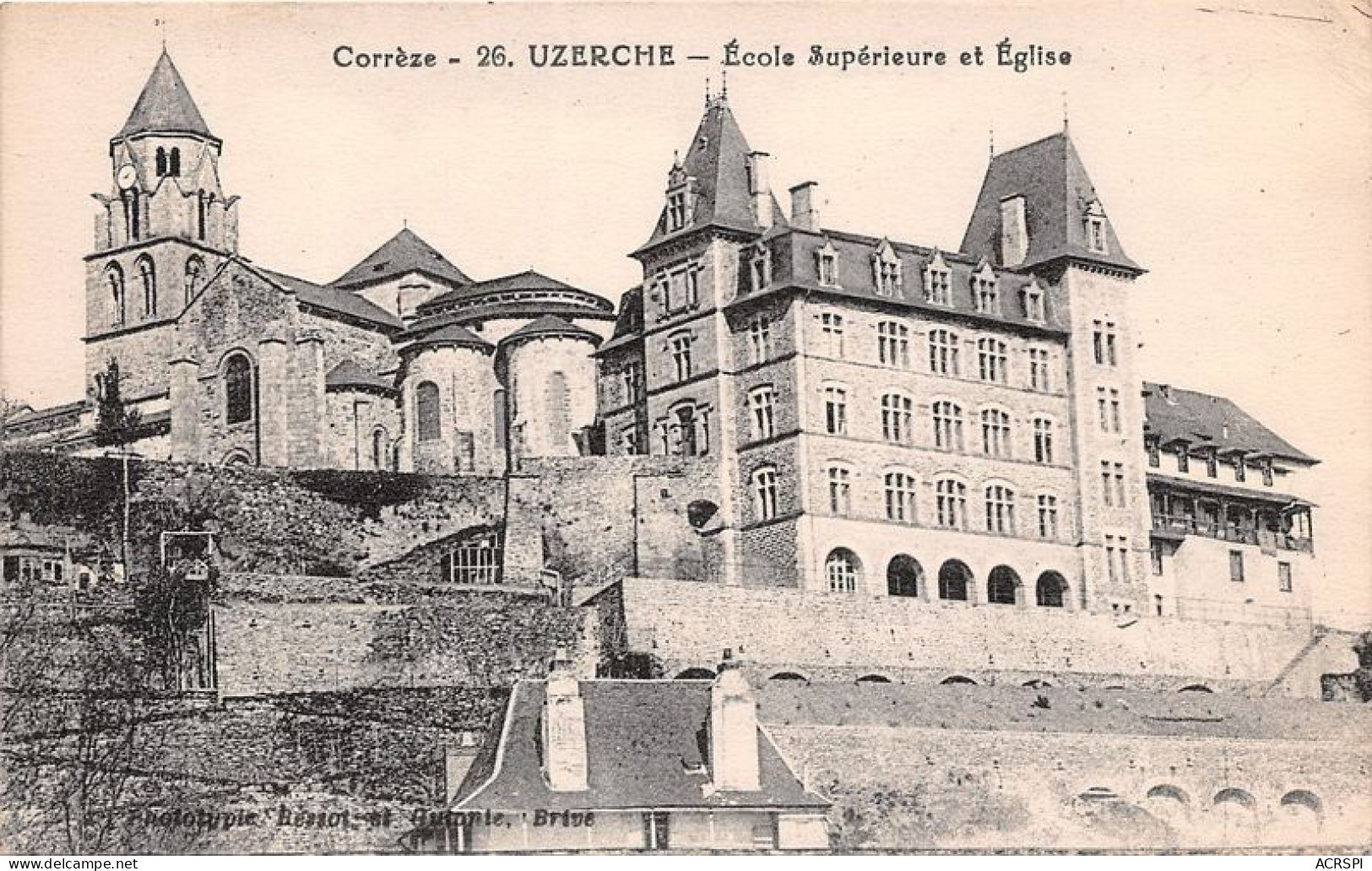 UZERCHE Ecole Superieure Et L Eglise 9(scan Recto-verso) MA1193 - Uzerche