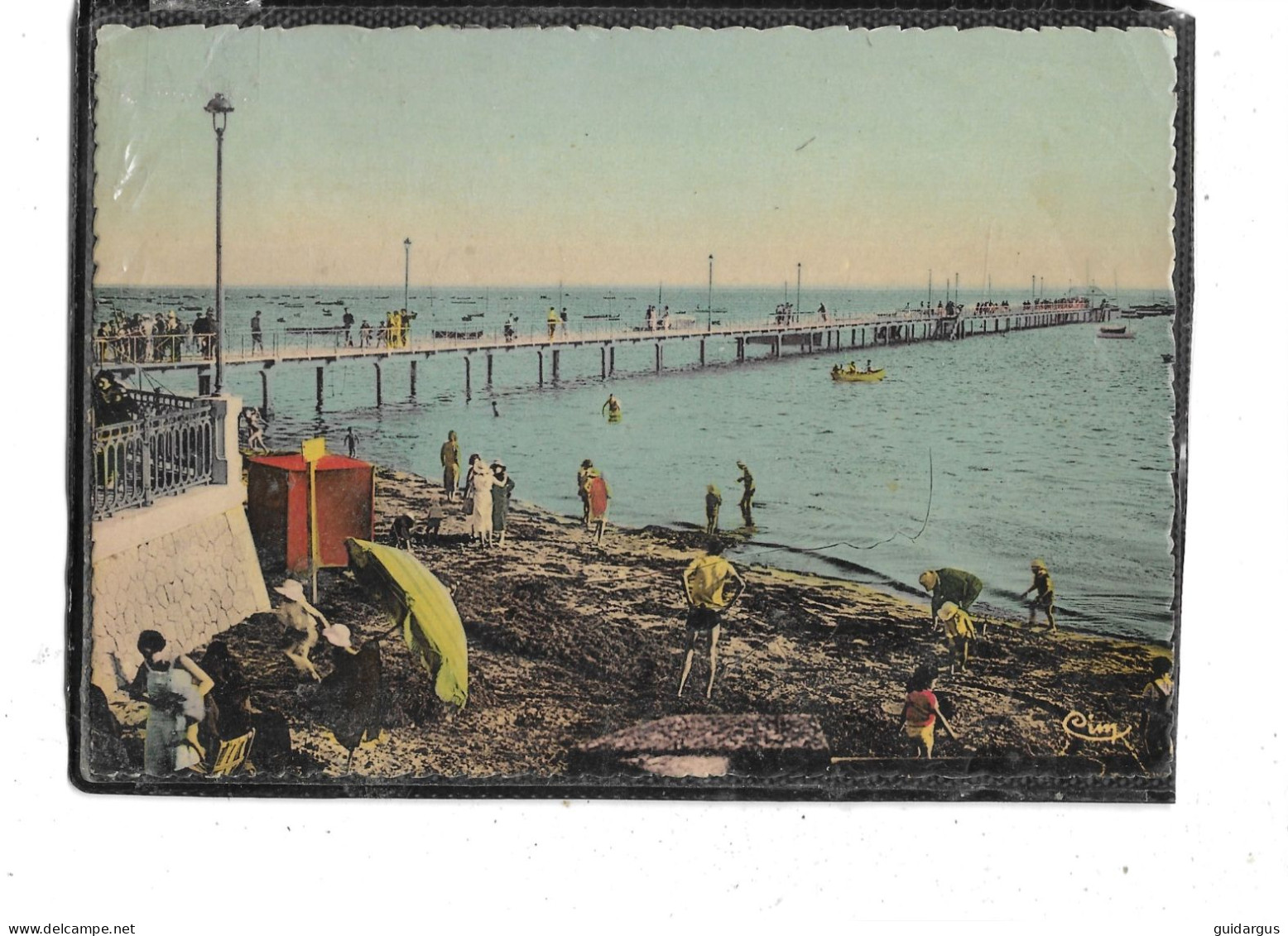 66-ANDERNOS-les-BAINS- Une Vue Animée De La "PLAGE De La JETEE " En 1943 - Andernos-les-Bains