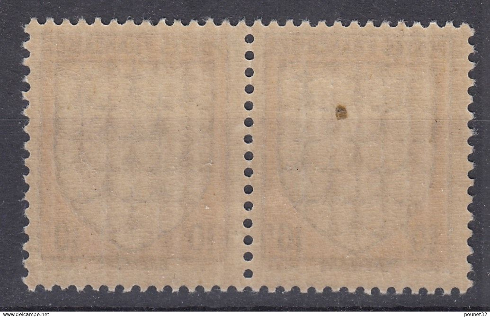 FRANCE N° 573a BRETAGNE SIGNATURE EL AU LIEU PIEL ATTENANT A NORMAL NEUF ** GOMME SANS CHARNIERE - Unused Stamps