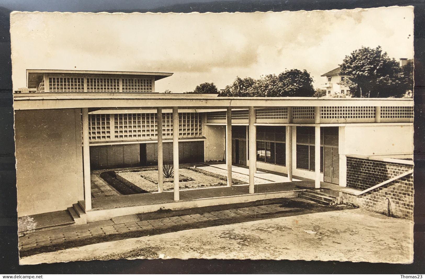 Abidjan, Palais De L'Assemblée Territoriale, Kiosque Du Plateau, N° 1874 - Côte-d'Ivoire