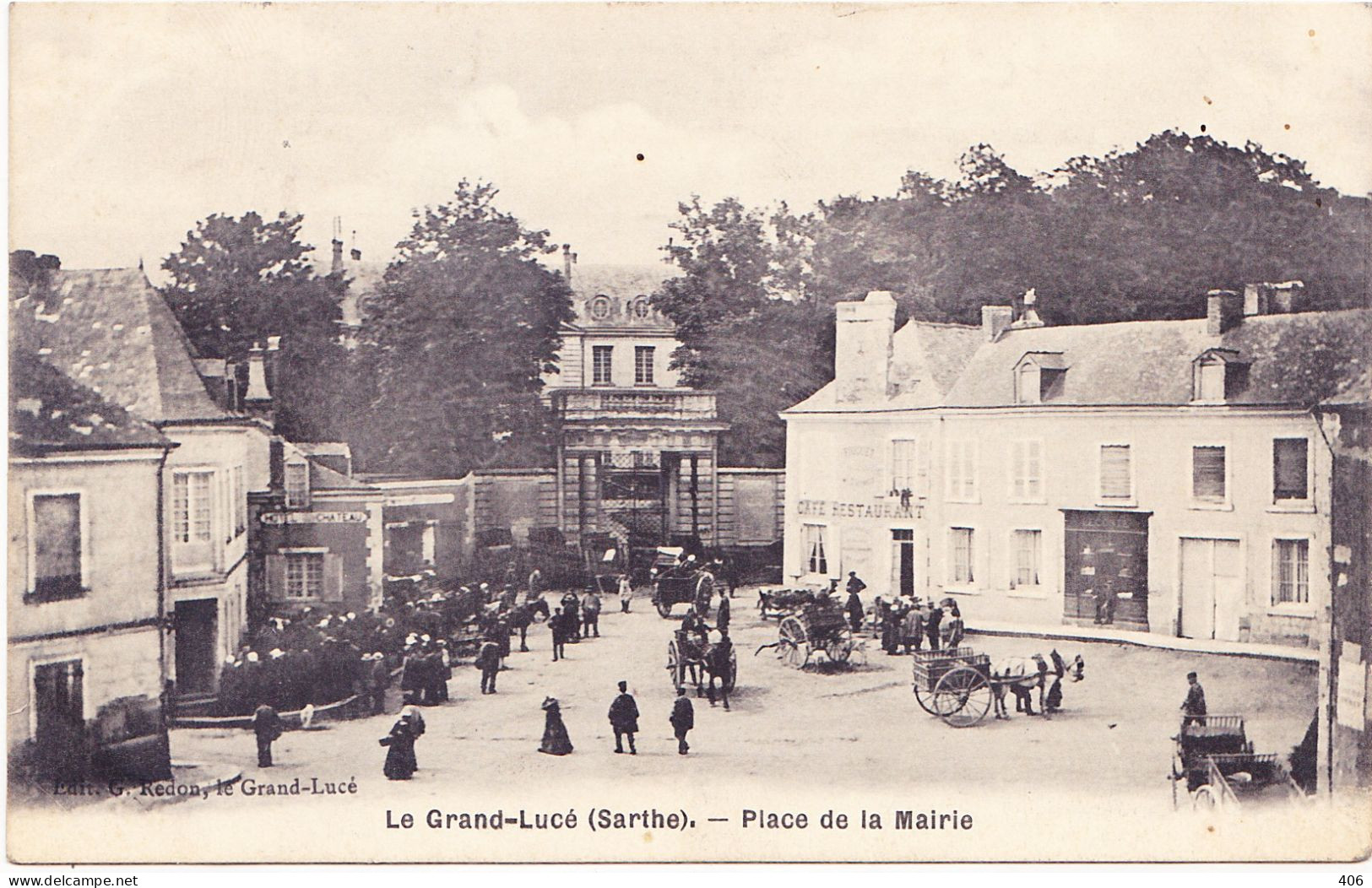 Le Grand Lucé - Place De La Mairie - Le Grand Luce