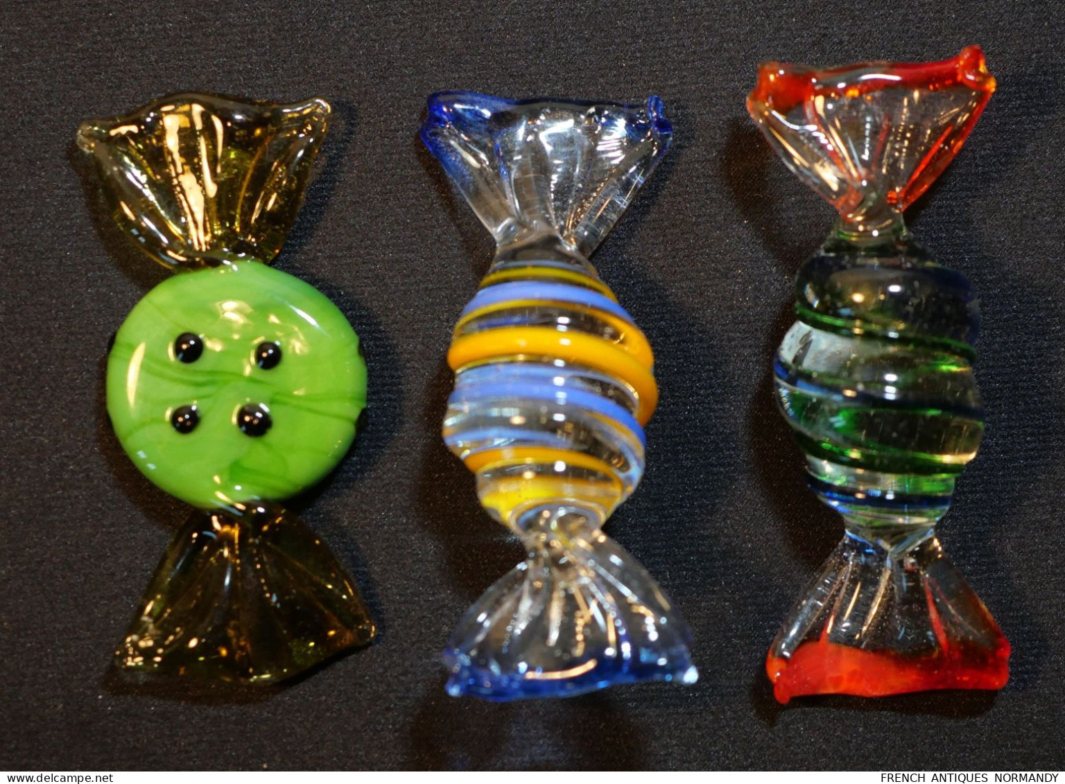 Lot De 7 Bonbons Murano En Verre Soufflé Et Torsadé - Ref BX24MUR004 - Glass & Crystal