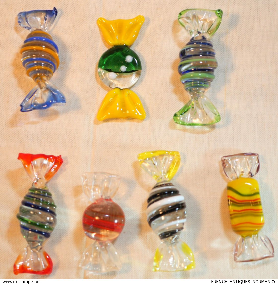 Lot De 7 Bonbons Murano En Verre Soufflé Et Torsadé - Ref BX24MUR005 - Glass & Crystal