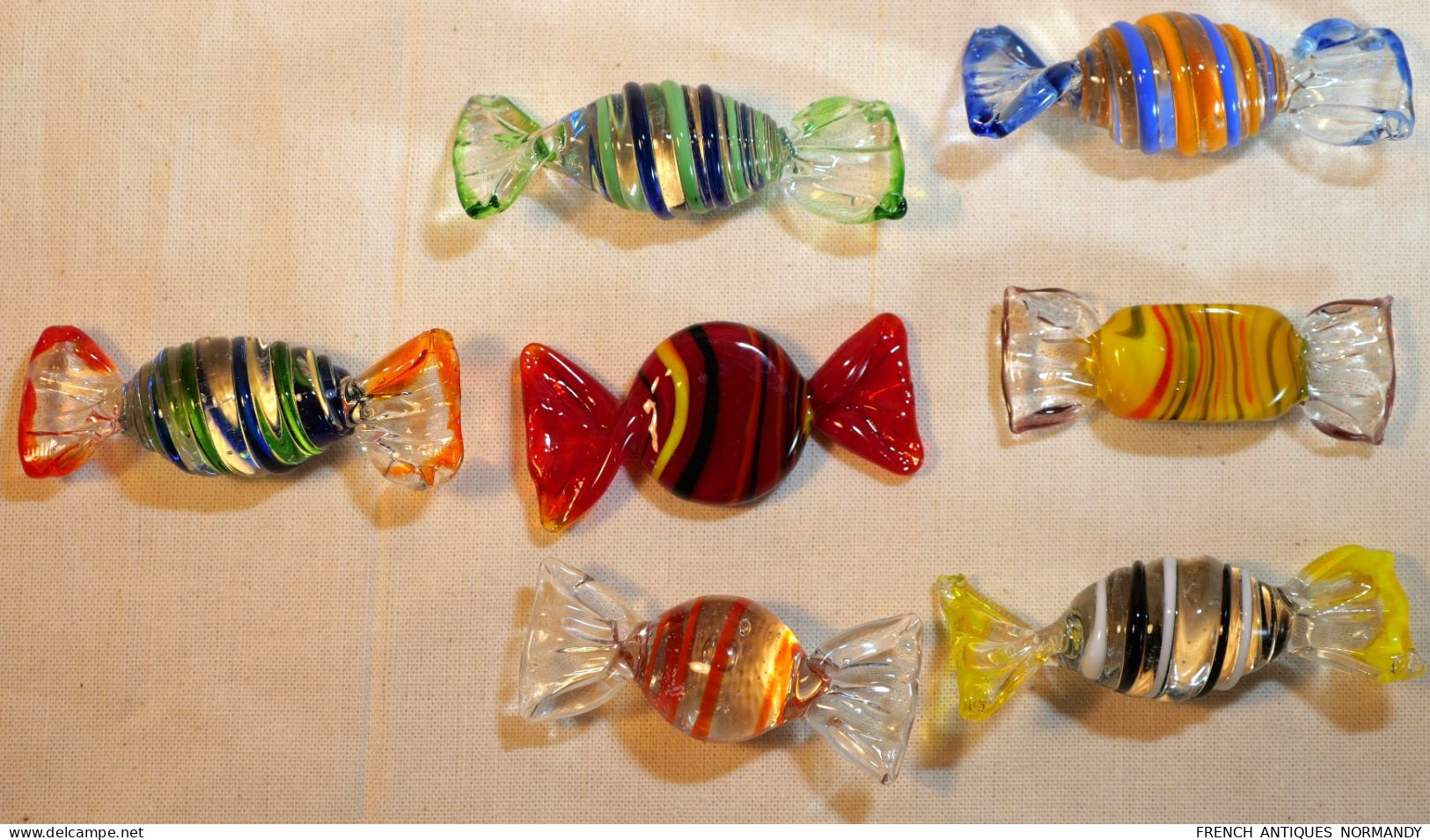 Lot de 7 bonbons Murano en verre soufflé et torsadé - ref BX24MUR006