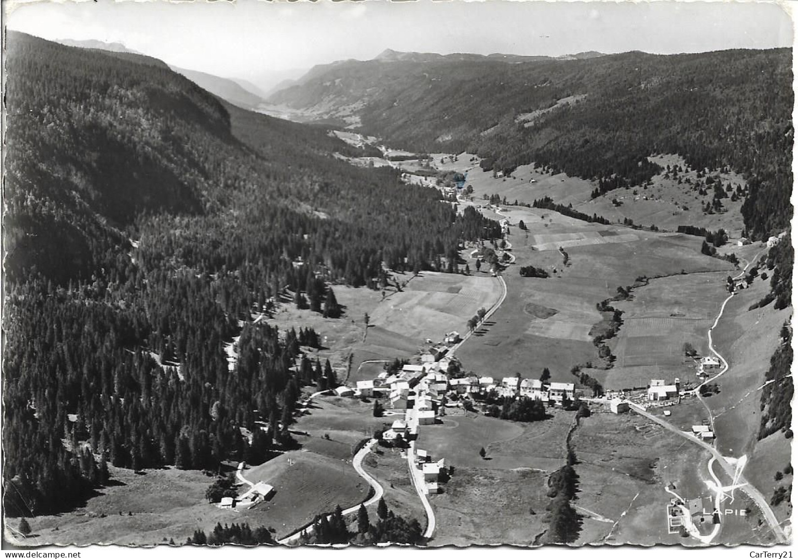 01. COL DE LA FAUCILLE. VUE AERIENNE. 1965. - Non Classés